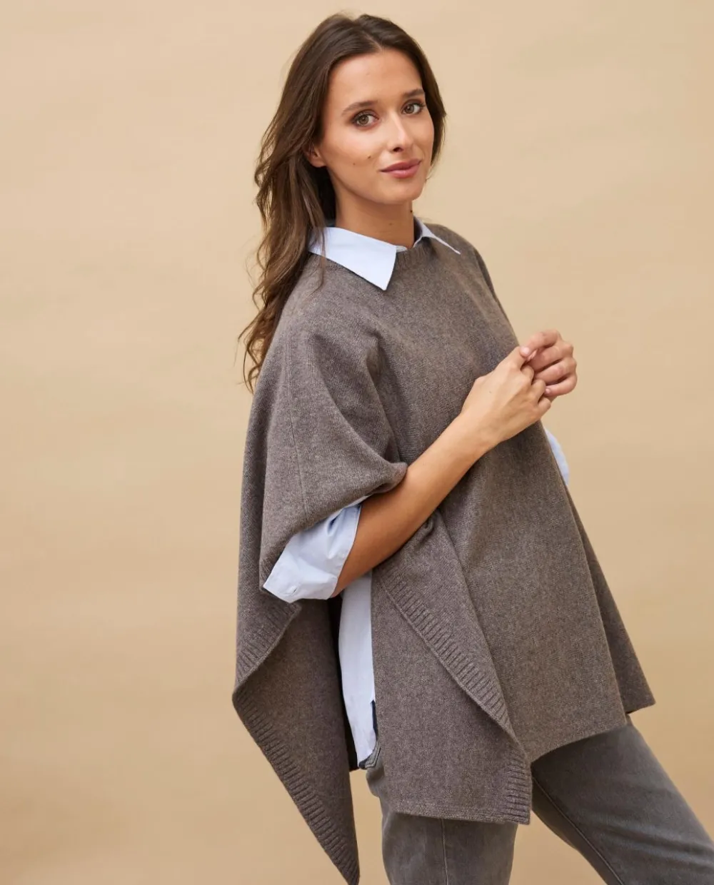 Acanthe Poncho col rond 100% cachemire Taupe Best Sale